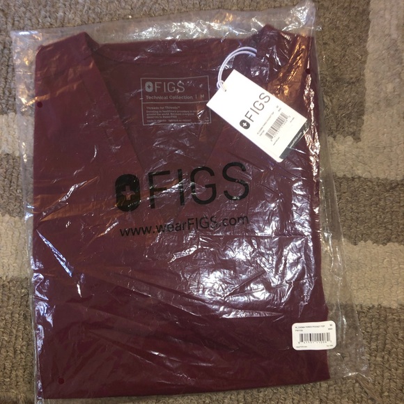 NWT FIGS three-pocket Casma top - size M - Picture 3 of 3